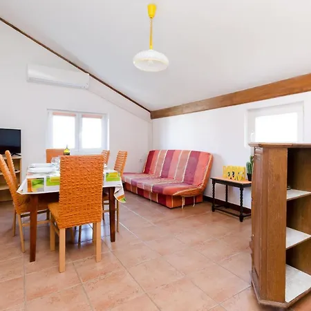 Apartment Ines Banjol