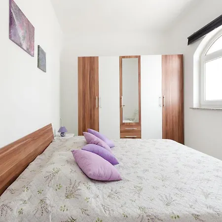 Ines Apartment *